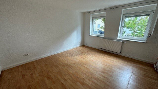 Wohnung zur Miete 395 € 2 Zimmer 51 m²<br/>Wohnfläche EG<br/>Geschoss ab sofort<br/>Verfügbarkeit Trifelsstr. 11 Rastpfuhl Saarbrücken 66113