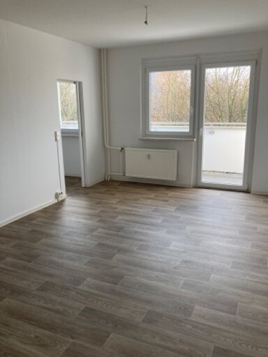 Wohnung zur Miete 350 € 3 Zimmer 62,7 m² 2. Geschoss frei ab sofort Kastanienstraße 15 Lusan - Platanenstraße Gera 07549