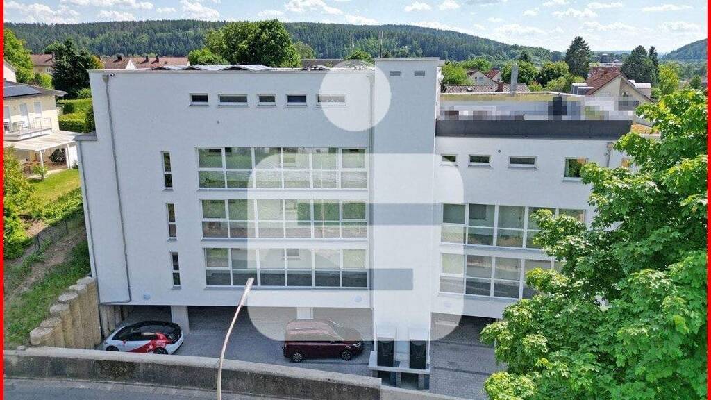 Wohnung zur Miete 900 € 3 Zimmer 76,7 m² frei ab 01.04.2026 Kronach 96317