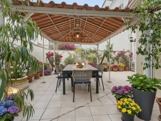 Reihenmittelhaus zum Kauf 1.499.000 € 6 Zimmer 273 m² 257 m² Grundstück Inca 07300
