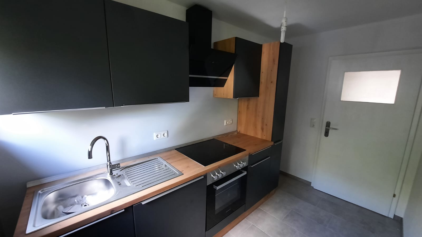 Wohnung zur Miete 725 € 2 Zimmer 68 m²<br/>Wohnfläche UG<br/>Geschoss 01.04.2025<br/>Verfügbarkeit Höchberg 97204