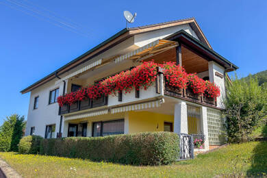 Mehrfamilienhaus zum Kauf 419.000 € 11 Zimmer 223,4 m² 697 m² Grundstück Freudenberg Freudenberg 97896