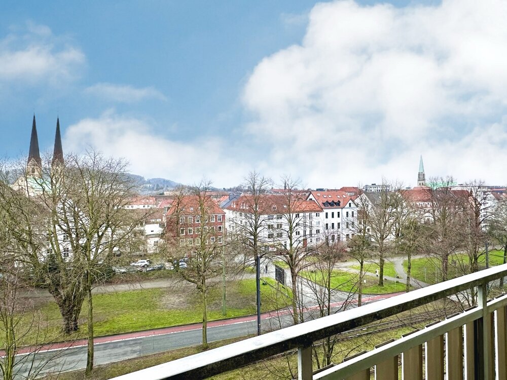 Wohnung zur Miete 550 € 2 Zimmer 50 m²<br/>Wohnfläche 3.<br/>Geschoss Landgericht Bielefeld / Innenstadt 33602