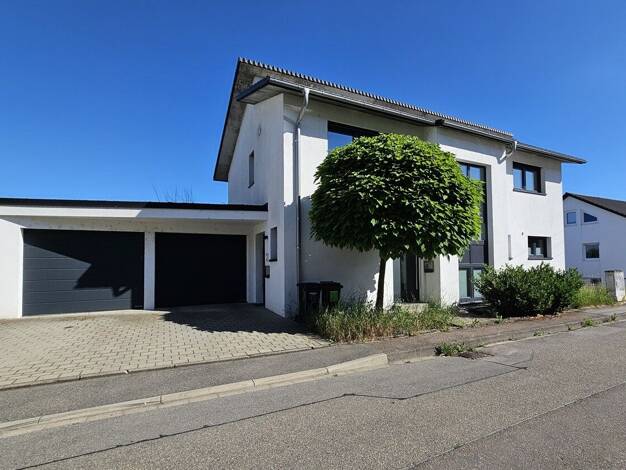 Einfamilienhaus zum Kauf 679.000 € 7,5 Zimmer 209 m² 381 m² Grundstück Dintenhofen Ehingen (Donau) 89584