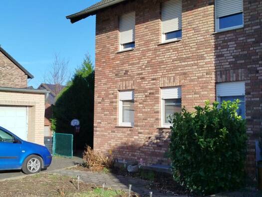 Terrassenwohnung zur Miete 730 € 2 Zimmer 58 m² Geschoss -1/2 frei ab 01.02.2026 Lipp Bedburg 50181