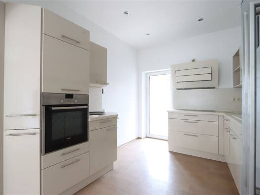 Wohnung zur Miete 700 € 3 Zimmer 69 m² frei ab sofort Eislebener Straße Nietleben West 06126
