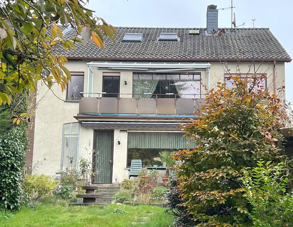 Mehrfamilienhaus zum Kauf 479.000 € 10 Zimmer 270 m²<br/>Wohnfläche 675 m²<br/>Grundstück Rhade Dorsten 46286