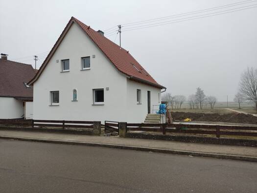 Einfamilienhaus zur Miete 1.500 € 6 Zimmer 105 m² 900 m² Grundstück frei ab 01.06.2026 Unterglauheim Blindheim 89434