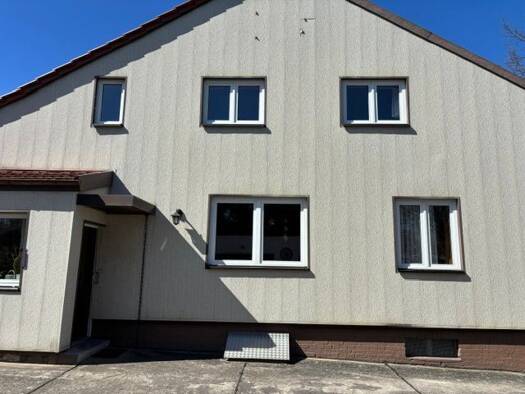 Doppelhaushälfte zum Kauf 280.000 € 4,5 Zimmer 90 m² 478 m² Grundstück Schöneiche bei Berlin 15566