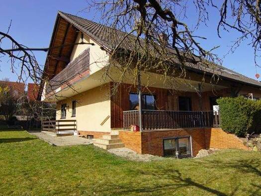 Mehrfamilienhaus zum Kauf 8 Zimmer 254 m² 813 m² Grundstück Roßtal 90574