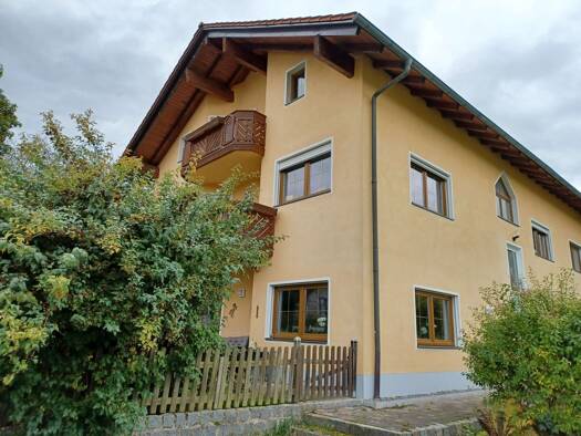 Wohnung zur Miete 935 € 3 Zimmer 110 m² Geschoss 1/2 frei ab sofort Heining Passau 94036