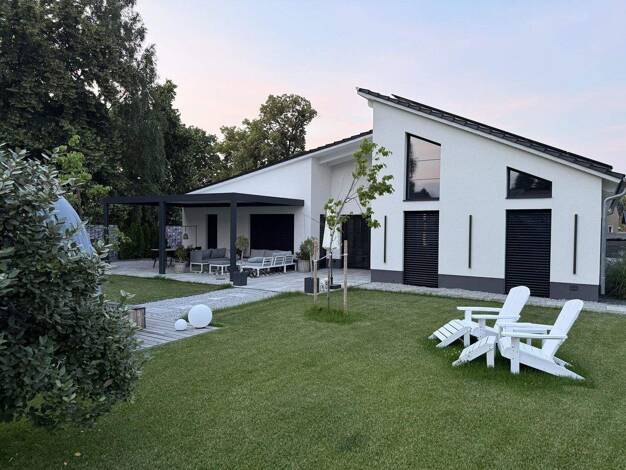 Einfamilienhaus zum Kauf provisionsfrei 6 Zimmer 220 m² 1.400 m² Grundstück Großkoschen 01968