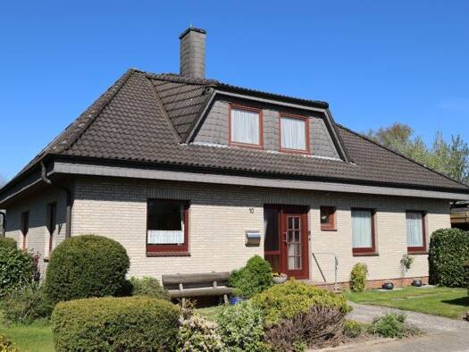 Einfamilienhaus zum Kauf 309.000 € 6 Zimmer 190 m² 749 m² Grundstück Heide Heide 25746