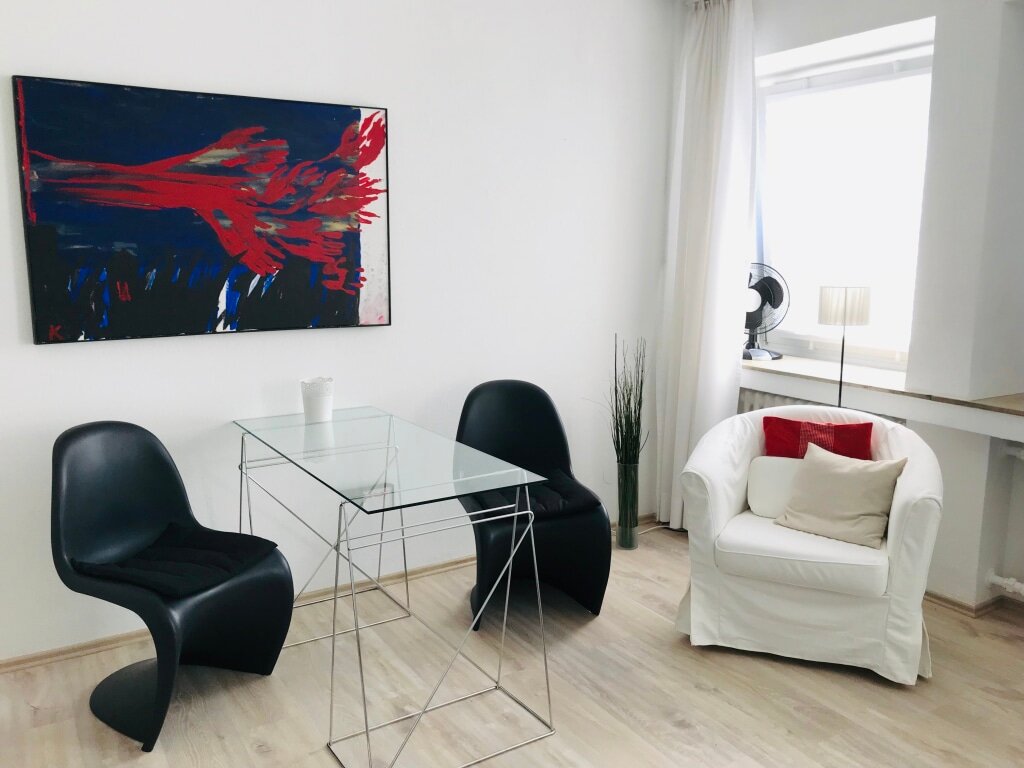 Wohnung zur Miete Wohnen auf Zeit 1.295 € 1 Zimmer 25 m²<br/>Wohnfläche 07.03.2025<br/>Verfügbarkeit Breite Straße Altstadt - Nord Köln 50667