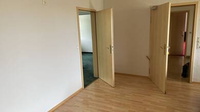 Wohnung zur Miete 1.100 € 2 Zimmer 83 m² Geschoss 2/2 frei ab sofort Freiherr-von-Harsdorf-Straße 2 Enderndorf Spalt 91174