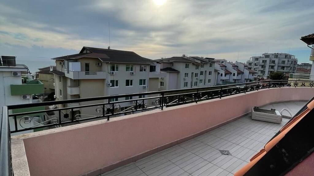 Wohnung zum Kauf 98.000 € 2 Zimmer 77,4 m² 3. Geschoss Sveti Vlas 8240