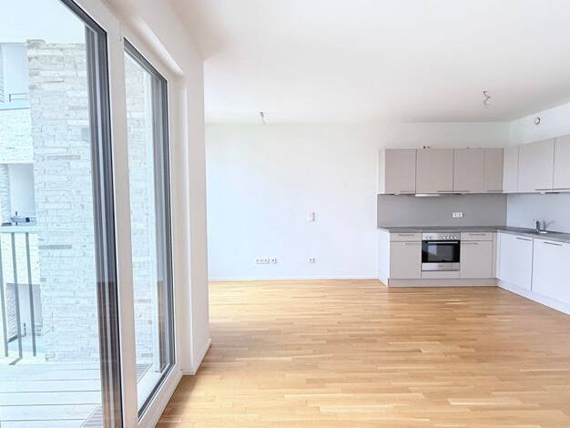 Wohnung zur Miete 1.408 € 4 Zimmer 80,2 m² 2. Geschoss frei ab sofort Rheinallee 70 Mombach Mainz 55120