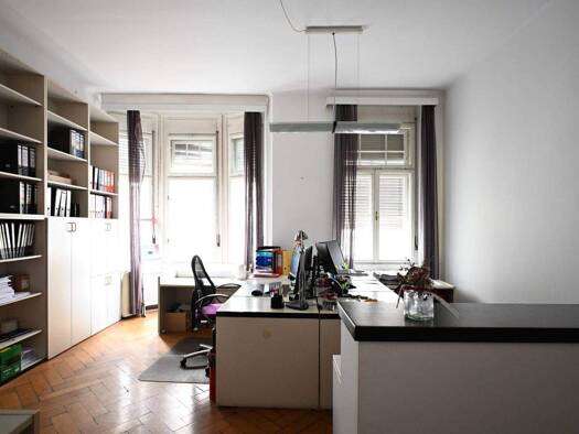 Ladenfläche zur Miete 2.500 € 233 m² Verkaufsfläche Bozen 39100