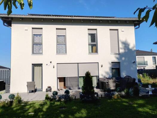 Haus zum Kauf - Erstbezug 1.099.000 € 7 Zimmer 160 m² 700 m² Grundstück Otto Schmidtstr. 33 33 Taucha 04425- Taucha bei Leipzig 04425