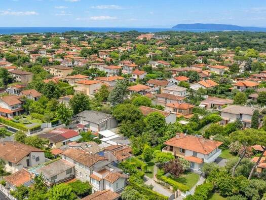 Haus zum Kauf 2.300.000 € 365 m² Forte dei Marmi 55042