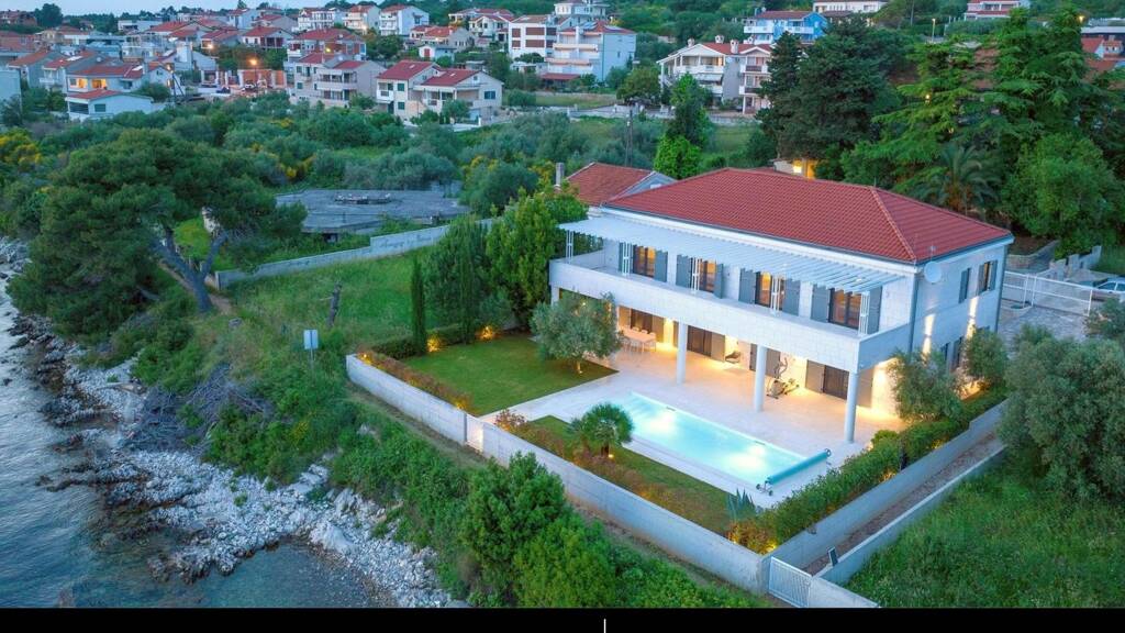 Villa zum Kauf 3.450.000 € 13 Zimmer 419 m² 814 m² Grundstück Zadar 23000