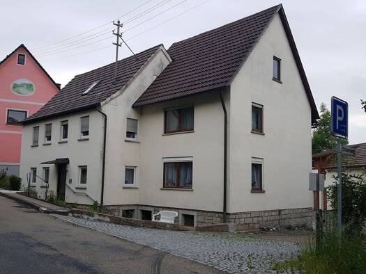 Wohnung zur Miete 700 € 4,5 Zimmer 86 m² Geschoss 1/2 frei ab sofort Langenburg 74595