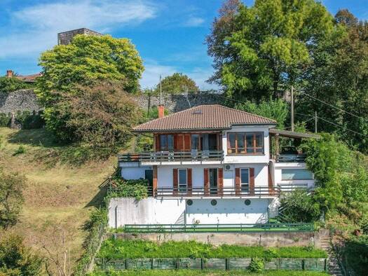 Haus zum Kauf 850.000 € 249 m² 500 m² Grundstück Lisanza 21018
