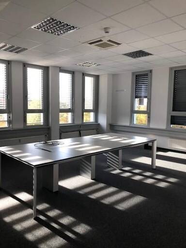 Bürogebäude zur Miete 1.583 m² Bürofläche teilbar ab 158 m² Langwasser Nürnberg 90471