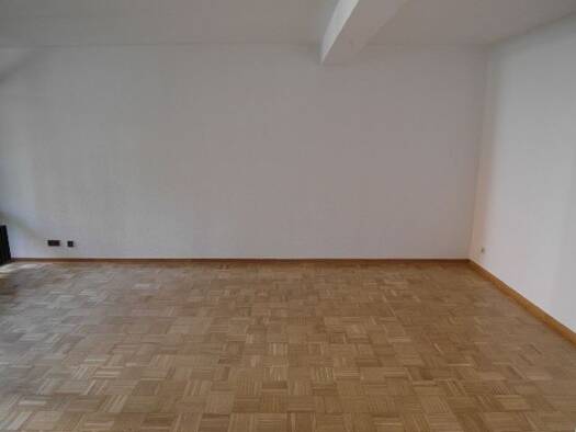 Wohnung zur Miete 695 € 3 Zimmer 80 m² EG Innenstadt Hameln 31785