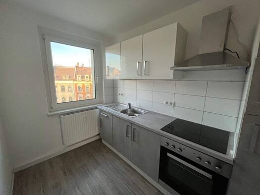 Wohnung zur Miete 370 € 3 Zimmer 59 m² 4. Geschoss frei ab sofort Marienthaler Str. 99, 99a, 105 a-c, 107 a-c Brand Zwickau 08060