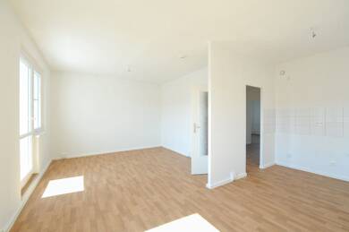 Wohnung zur Miete 393 € 4 Zimmer 65,4 m² 5. Geschoss Netzweg 2 Heide-Nord / Blumenau Halle 06120