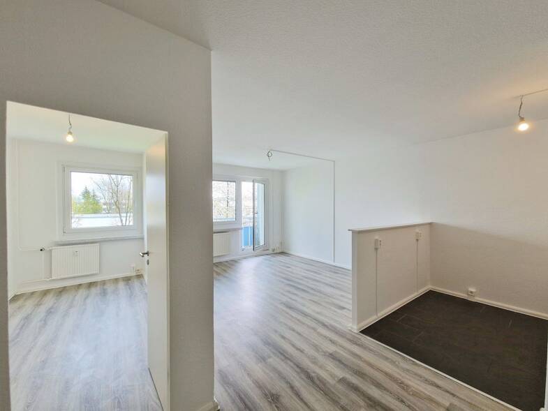 Wohnung zur Miete 317 € 4 Zimmer 68,9 m² 4. Geschoss Albert-Köhler-Straße 21 Morgenleite 631 Chemnitz 09122