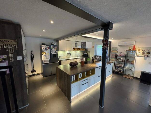 Einfamilienhaus zum Kauf provisionsfrei 459.000 € 5 Zimmer 130 m² 309 m² Grundstück Unterhausen Lichtenstein 72805