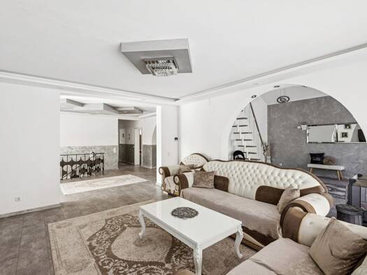 Einfamilienhaus zum Kauf 539.000 € 8 Zimmer 278 m² 1.375 m² Grundstück frei ab 01.11.2026 Kerzenheim 67304