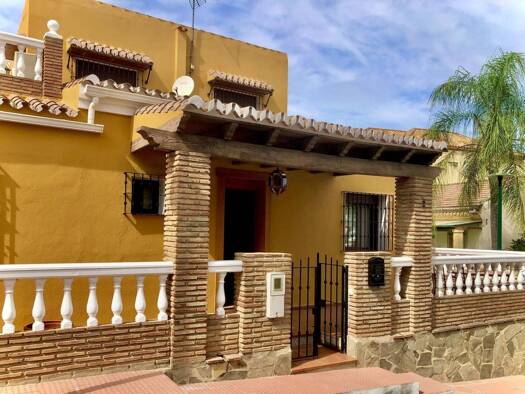 Chalet zum Kauf 1.150.000 € 4 Zimmer 212 m² 239 m² Grundstück Málaga 29012