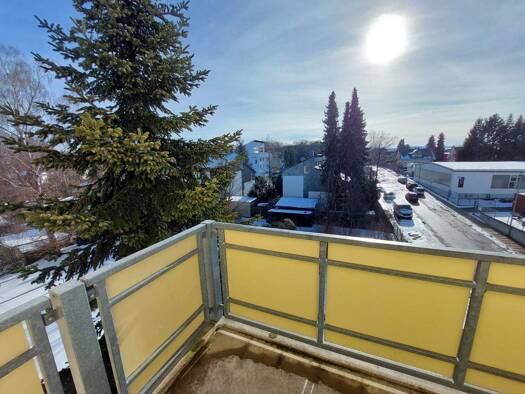 Wohnung zur Miete 319 € 2 Zimmer 54,9 m² 3. Geschoss Weststraße 37 Limbach-Oberfrohna Limbach-Oberfrohna 09212