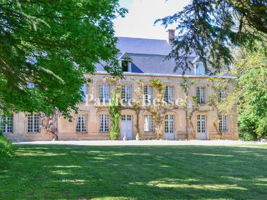 Schloss zum Kauf 950.000 € 17 Zimmer 570 m² 39.280 m² Grundstück Cérilly 03350