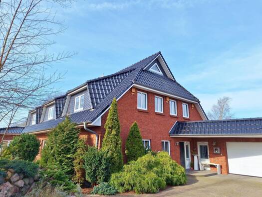 Einfamilienhaus zum Kauf 690.000 € 8 Zimmer 306 m² 975 m² Grundstück Hennstedt Hennstedt 25779