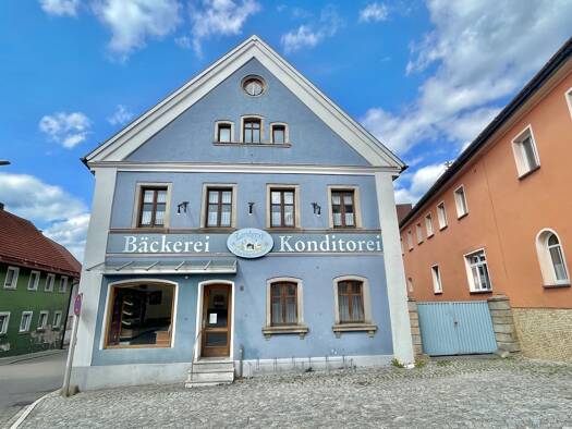 Mehrfamilienhaus zum Kauf 395.000 € 22 Zimmer 200 m² 1.258 m² Grundstück Eslarn Eslarn 92693
