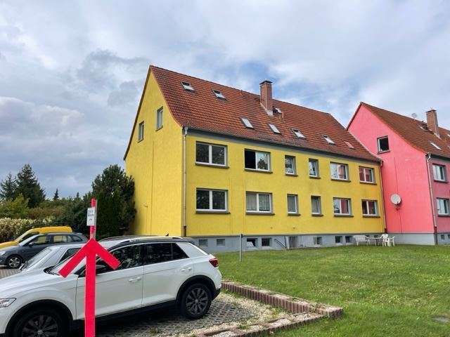 Wohnung zum Kauf 55.000 € 3 Zimmer 68,3 m²<br/>Wohnfläche 2.<br/>Geschoss Hainspitz 07607