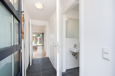 Reihenmittelhaus zur Miete 1.724 € 5 Zimmer 142 m² 142 m² Grundstück Am Baumgarten 9 Roth Roth 91154