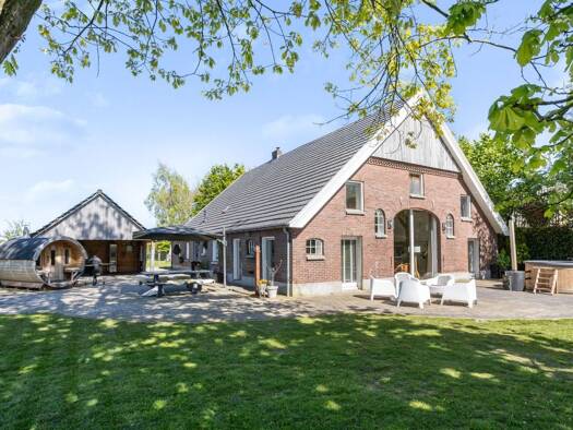 Bauernhaus zum Kauf 1.195.000 € 7 Zimmer 288 m² 5.060 m² Grundstück schalmedenweg 17 Hengelo 7559 RB