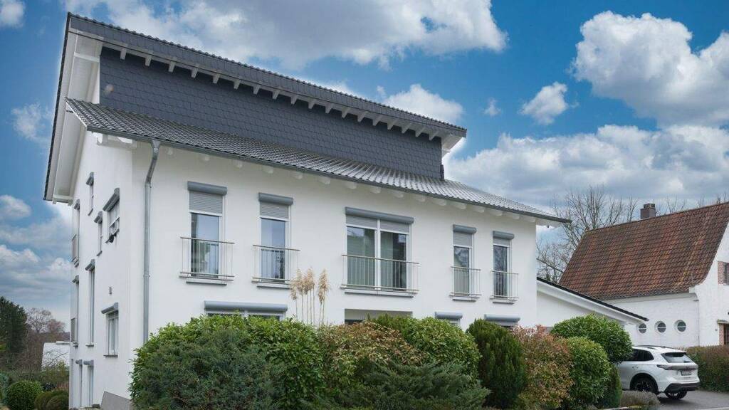 Einfamilienhaus zum Kauf 1.250.000 € 7 Zimmer 330 m² 1.908 m² Grundstück Kohlhof Neunkirchen 66539