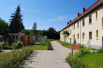 Wohnung zur Miete 355 € 3 Zimmer 58,9 m² Dachgeschoss, 3. Geschoss W.-Hellge-Straße 250 Schönebeck Schönebeck (Elbe) 39218