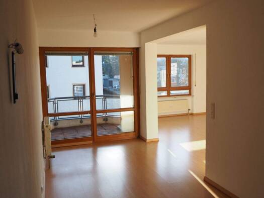 Wohnung zum Kauf 269.000 € 3 Zimmer 86,8 m² frei ab sofort Weiherhof Zirndorf 90513