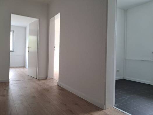 Wohnung zur Miete 446 € 2 Zimmer 59,2 m² Geschoss 2/6 frei ab sofort Rabenbergstraße 32 Rabenberg Wolfsburg 38444