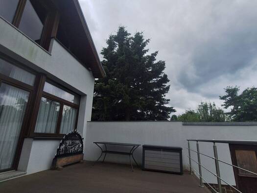 Haus zum Kauf 4 Zimmer 160 m² 652 m² Grundstück Taucha 04425