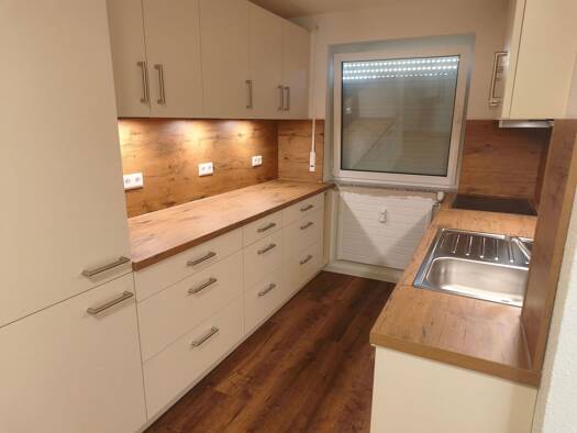 Wohnung zur Miete 880 € 2 Zimmer 80,3 m² Geschoss 3/4 frei ab sofort Bivangweg 10 Jestetten Jestetten 79798