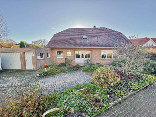 Einfamilienhaus zum Kauf 439.000 € 7 Zimmer 181,4 m² 928 m² Grundstück Uelsen 49843