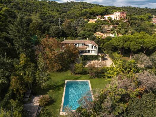 Einfamilienhaus zum Kauf provisionsfrei 1.360.000 € 8 Zimmer 7.128 m² Grundstück Arenys de Munt 08358